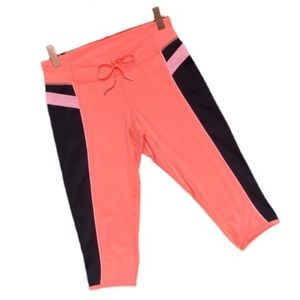 LULULEMON Wunder Coral & Black Cropped Leggings